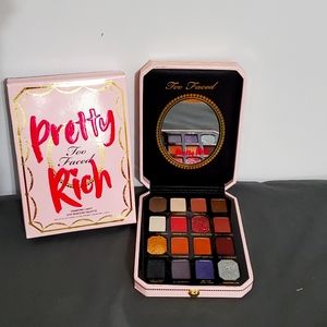 Pretty Rich Diamond Light Eye Shadow Palette